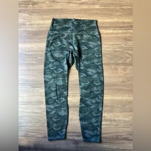 FABLETICS Army Print Leggings